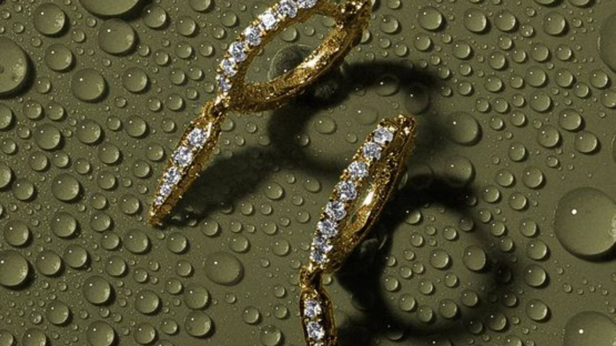 Φροντίδα για τα Κοσμήματά Σας: Οδηγός για τη Φροντίδα του Ασημιού 925 και του Ανοξείδωτου Χάλυβα