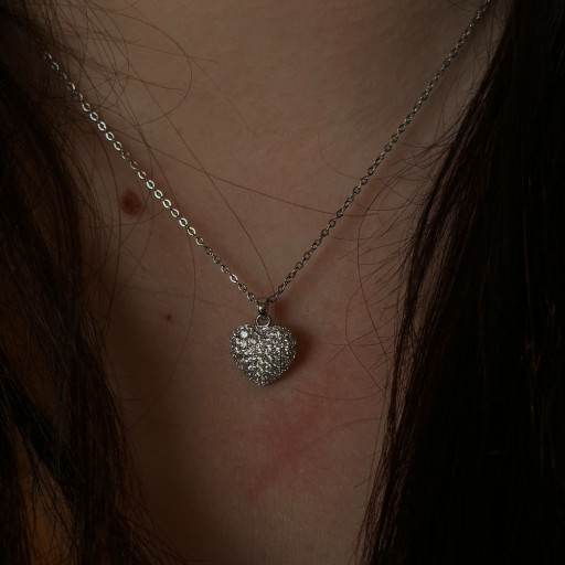 Ασημένιο κολιέ Large Heart με διαμαντάκια (5)