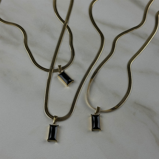 Χρυσό Κολιέ Black Rectangle (4)