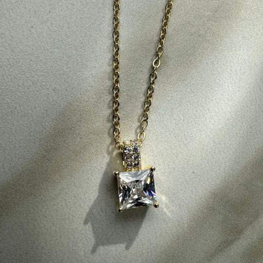 Χρυσό κολιέ διαμαντιού Eternal Glow (1)