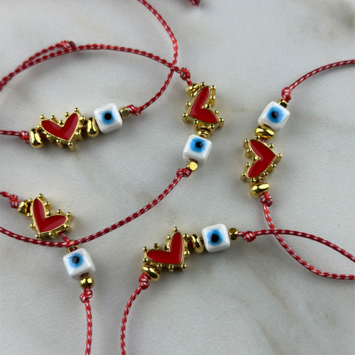 Μαρτάκι με μάτι και καρδούλα (3)